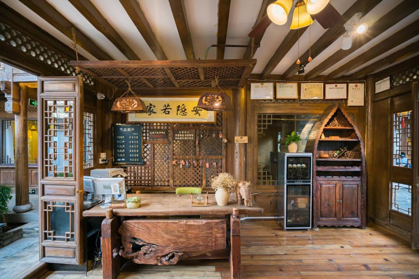 Big Tree Guesthouse - Naxi Old Style Lệ Giang Ngoại thất bức ảnh