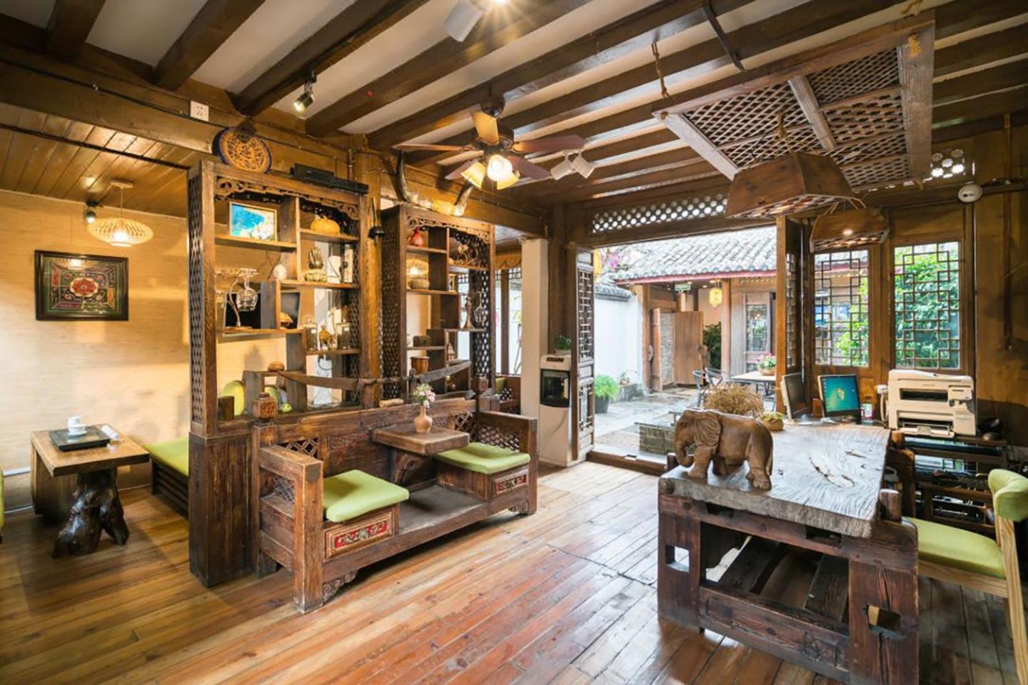 Big Tree Guesthouse - Naxi Old Style Lệ Giang Ngoại thất bức ảnh
