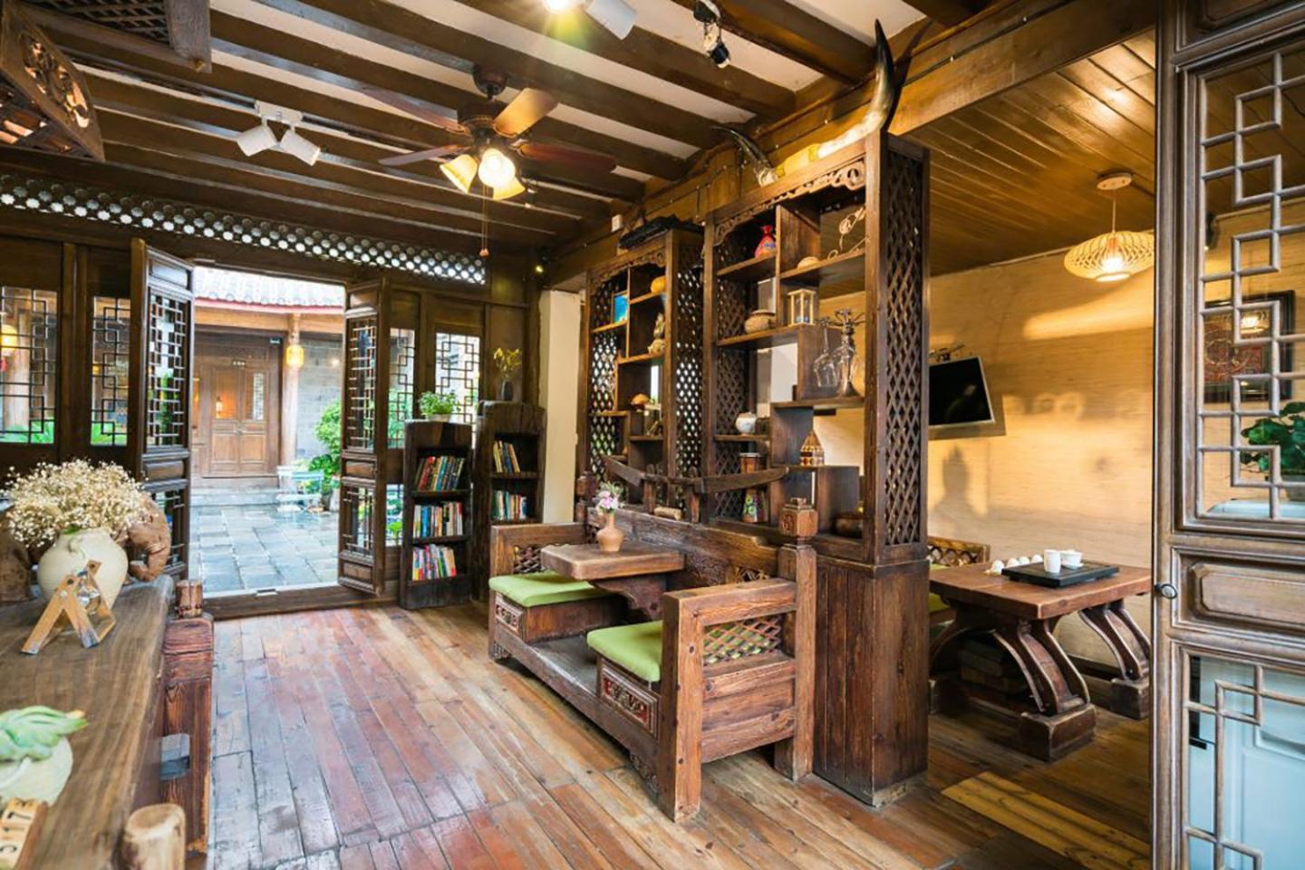 Big Tree Guesthouse - Naxi Old Style Lệ Giang Ngoại thất bức ảnh